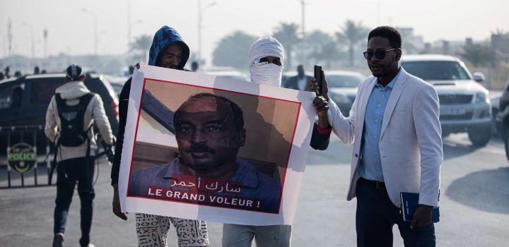 , Information pour vous : En Mauritanie, l’ancien président Aziz va devoir expliquer l’origine de son « immense » fortune